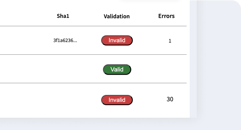 CSVのリスト。エラーのある物と正常な物がアイコンで分かりやすく表示されている